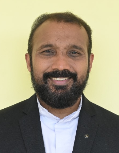 Fr Jomy Kuriakose Padinjareputhenpura CMI
