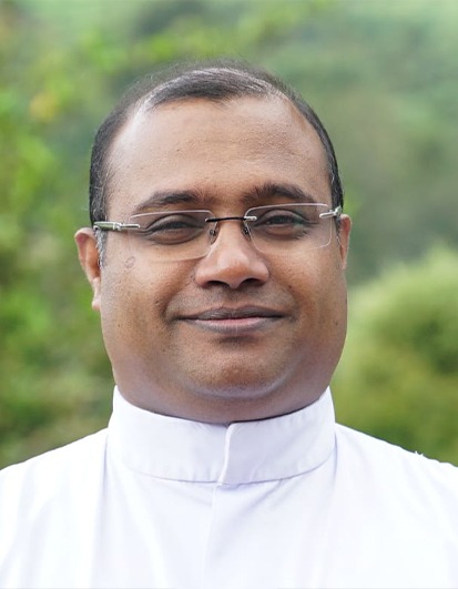 Fr. Vineeth Vazhekudiyil CMI